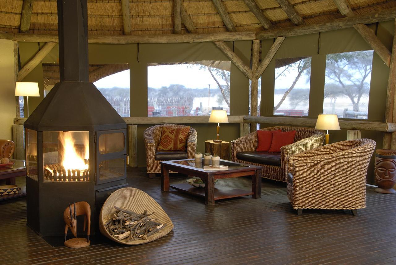 Frans Indongo Lodge Очиваронго Екстериор снимка
