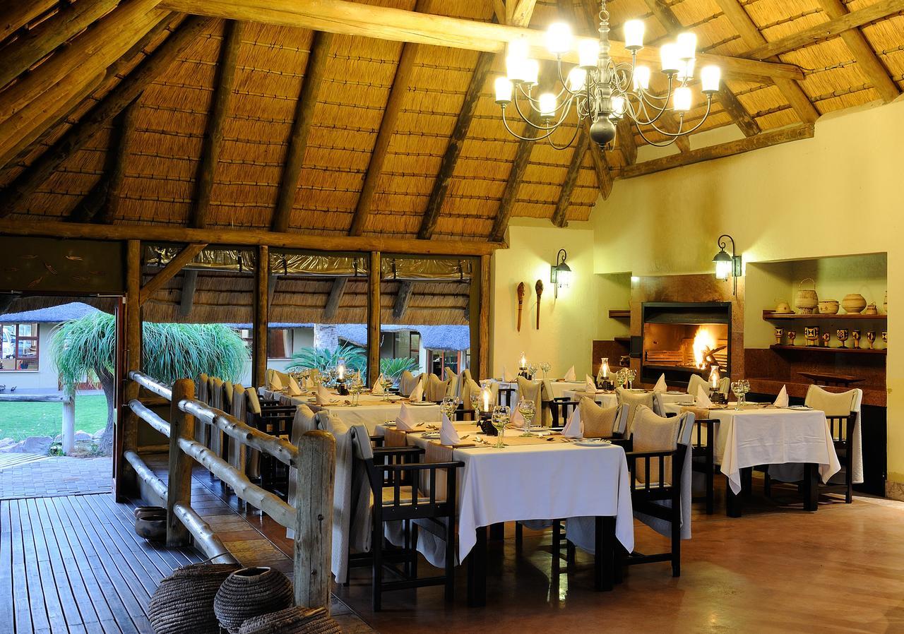 Frans Indongo Lodge Очиваронго Екстериор снимка